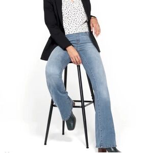 Betabrand Flared Boot Cut 4 Pocket Pull On Jeans